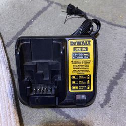 20v Or 12v DeWalt Charger New