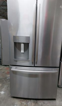 GE French Door Refrigerator Stainless Steel with Water Dispenser