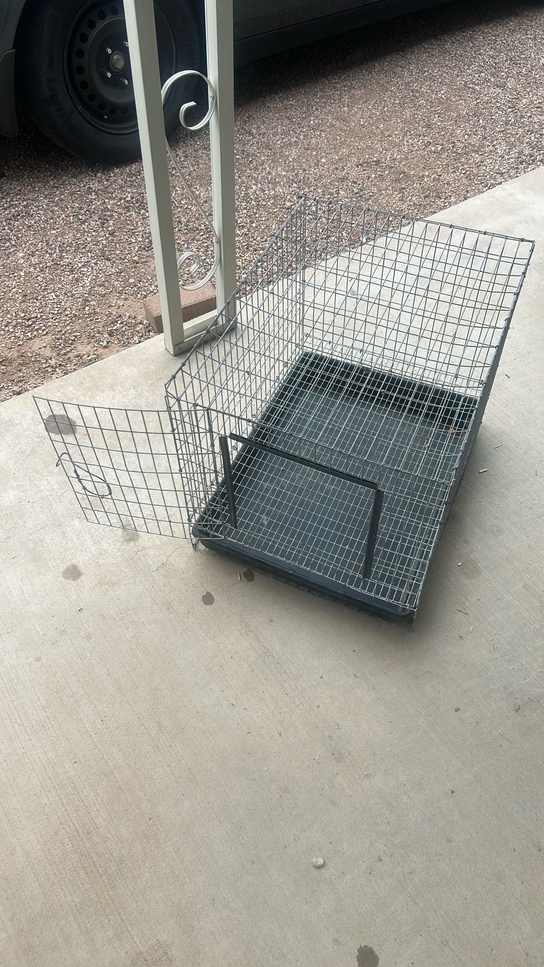 Cage With Removable Tray