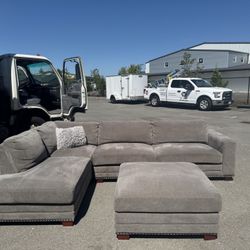 Sectional Couch 