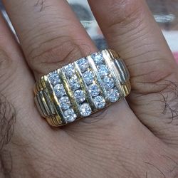 14k Gold Diamond Ring