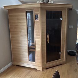 New 6 person infrared sauna. 50% OFF
