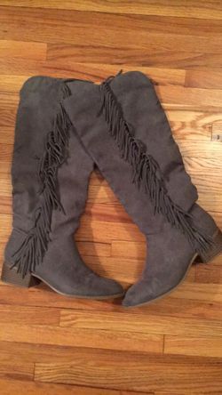 Cute Leather boots {Sz 8}