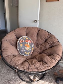 Papasan chair