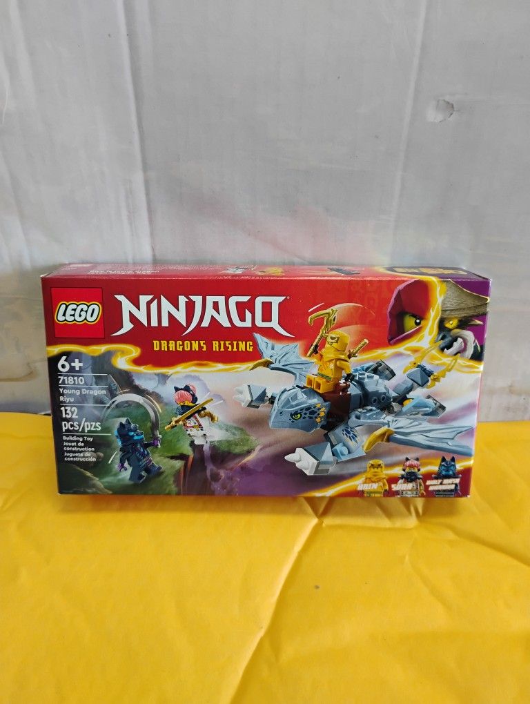 LEGO Ninjago Young Dragon Riyu 71810 / Shipping Available