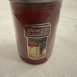 New Yankee Candle 22oz Bubble berry Pomegranate