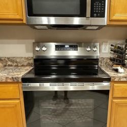 Fridge stove dishwasher and microwave