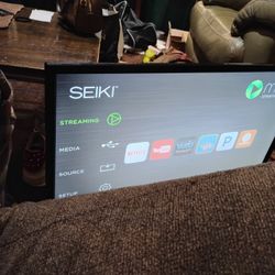 Seiki 32 Smart TV