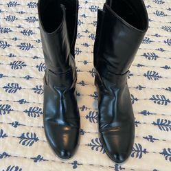 Gorgeous boots in need of a new home