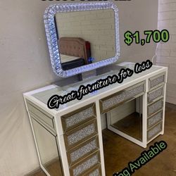 Vanity With Mirror Brand New