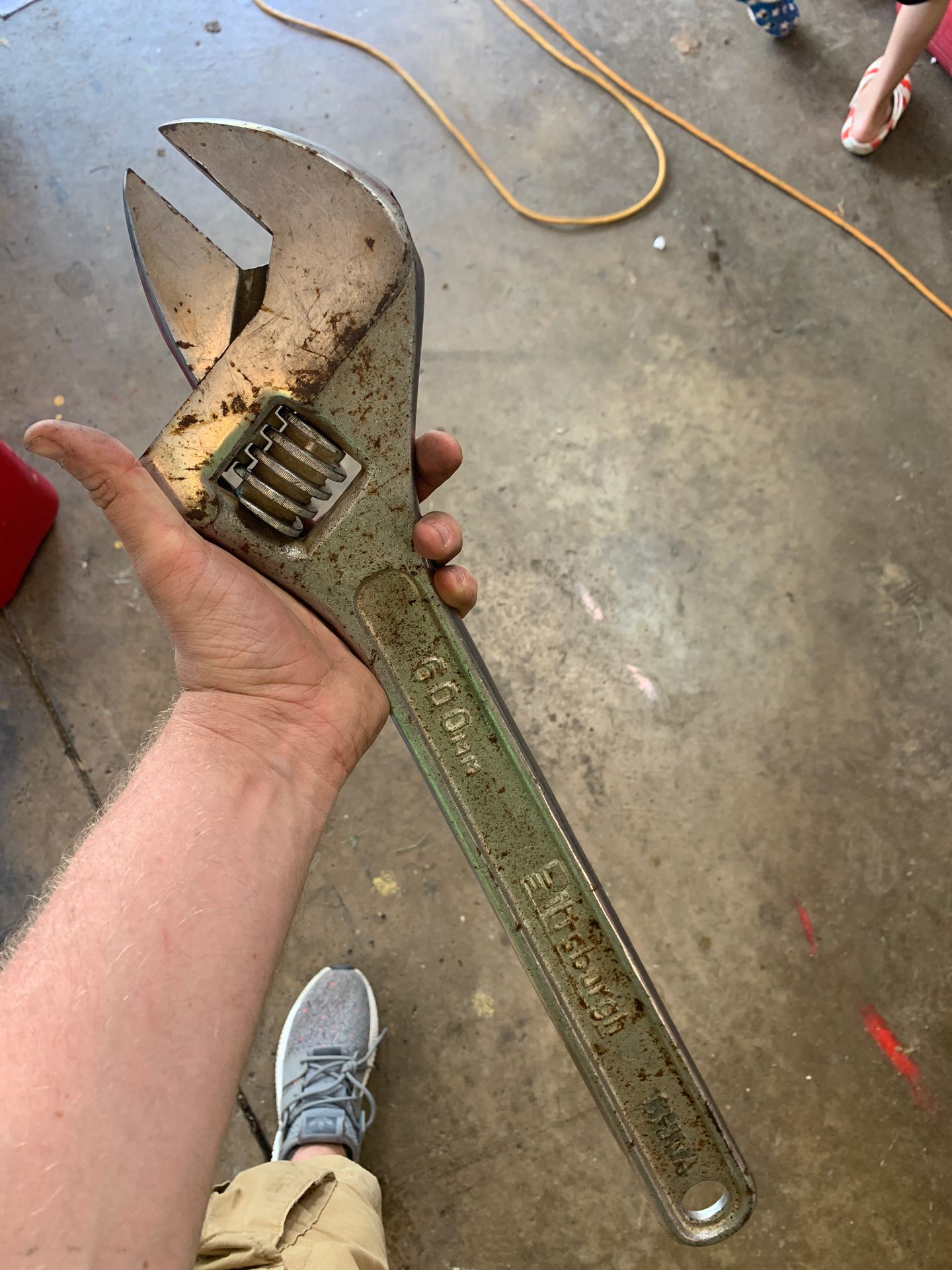 600mm Pittsburgh wrench