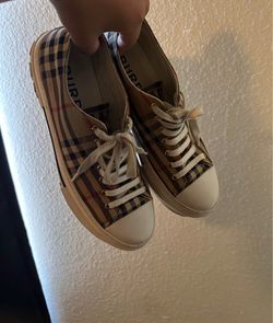 Burberry shoes