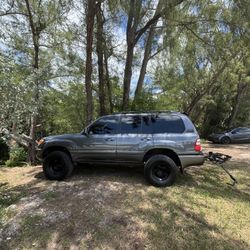 2005 Toyota Land Cruiser