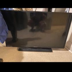 40 Inch LCD emerson TV Good CONDITION 