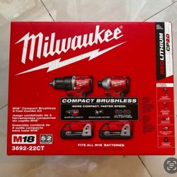 Milwaukee New Kit Drill And Impact 18M Brushless Batteries And Charger