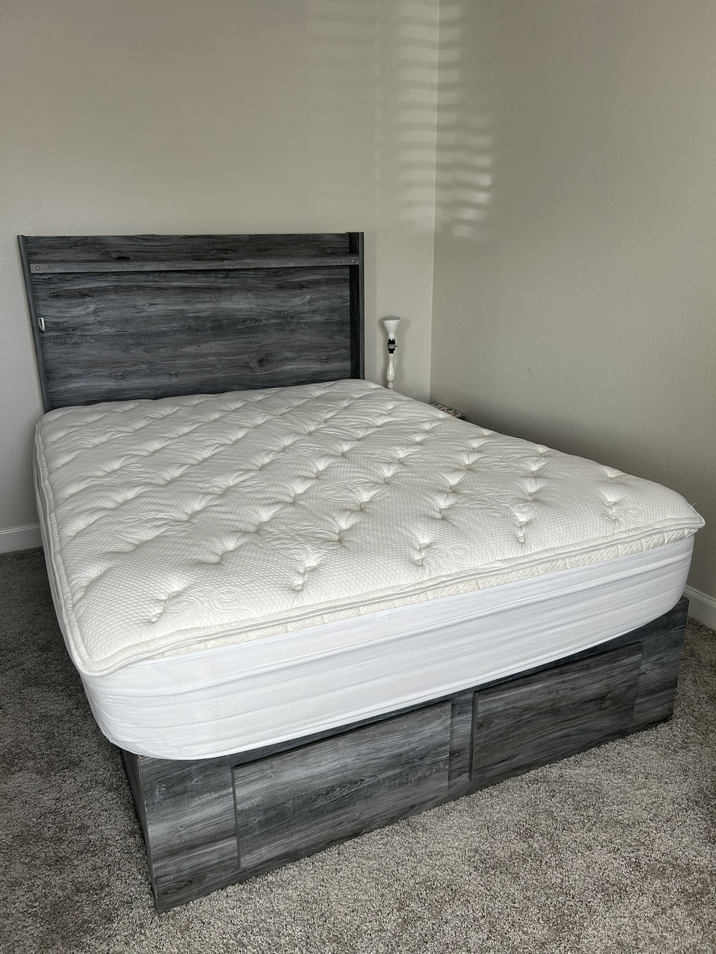Queen Size Bed Frame And Mattress 