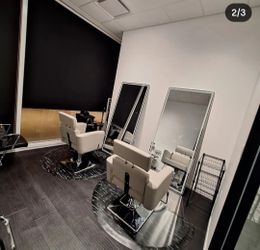 Salon Barber Chairs with Floor LED Mirrors Set