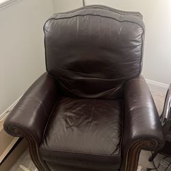 MOVING Brown Leather Recliner / OBO