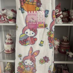 Hello Kitty Throw