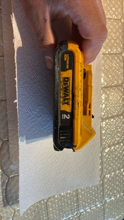 Dewalt Battery