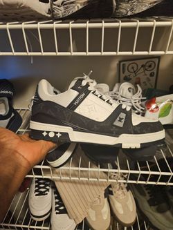 Louis Vuitton size 10
