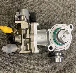 High Pressure Fuel Pump Fits Mercedes-Benz C250 SLK 2013 2014 2015 1.8L A701 401 701
