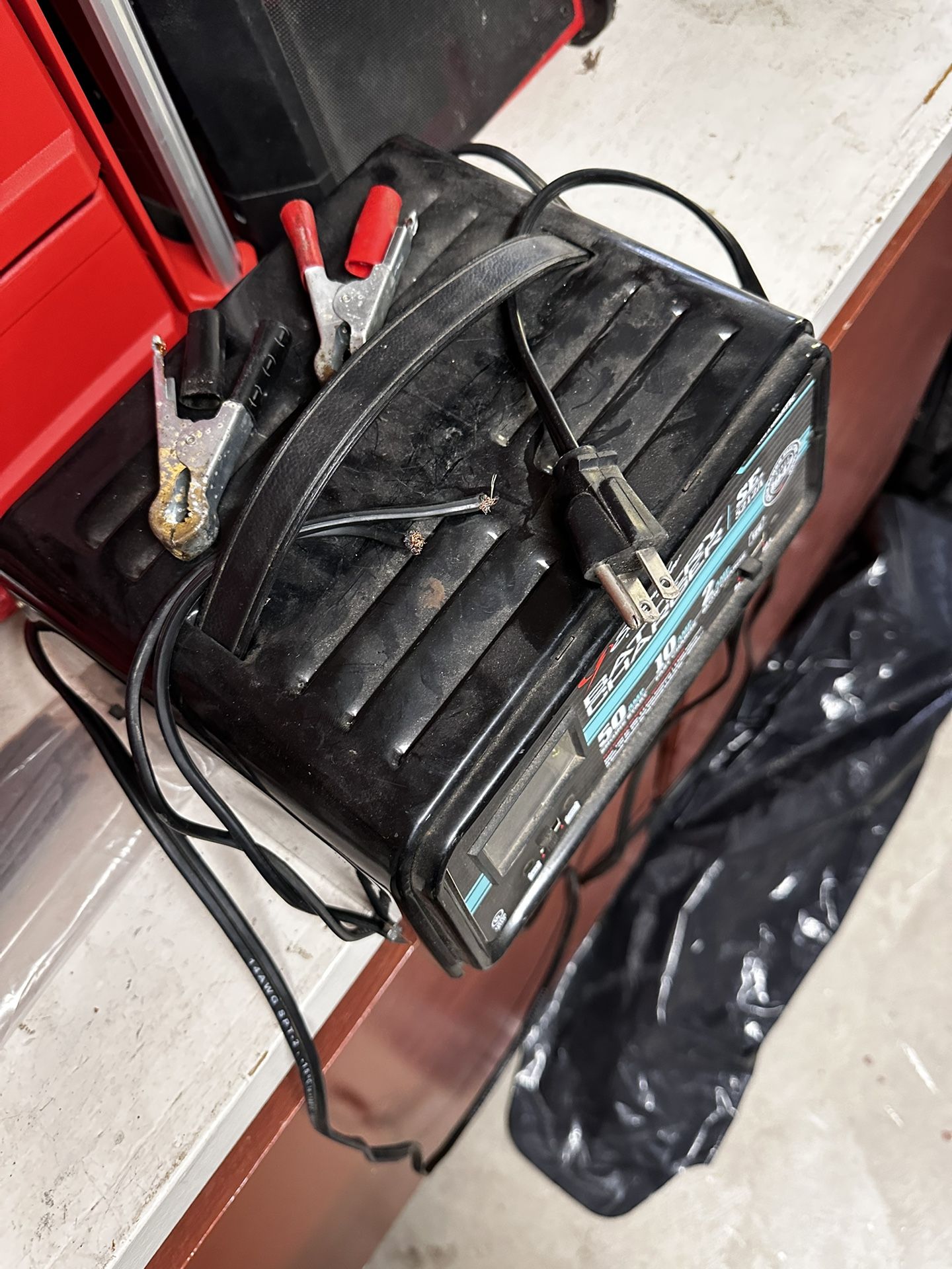 Schumacher SE 5212A Battery Charger for Sale in San Diego, CA OfferUp