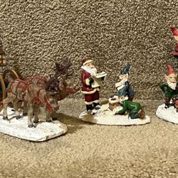 2008 Northern Wonderland Elves decorating tree Christmas Holiday Village lot