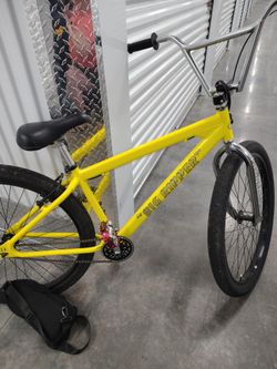 SE  Big Ripper BMX Bike Yellow 29"