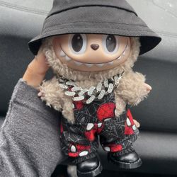 Labubu Outfit 