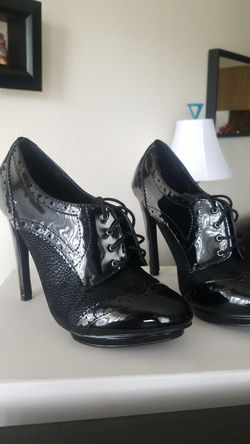 Black booties heels size 8