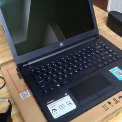 Hewlett-Packard 14-in Notebook Laptop
