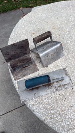 Concrete edger trowel
