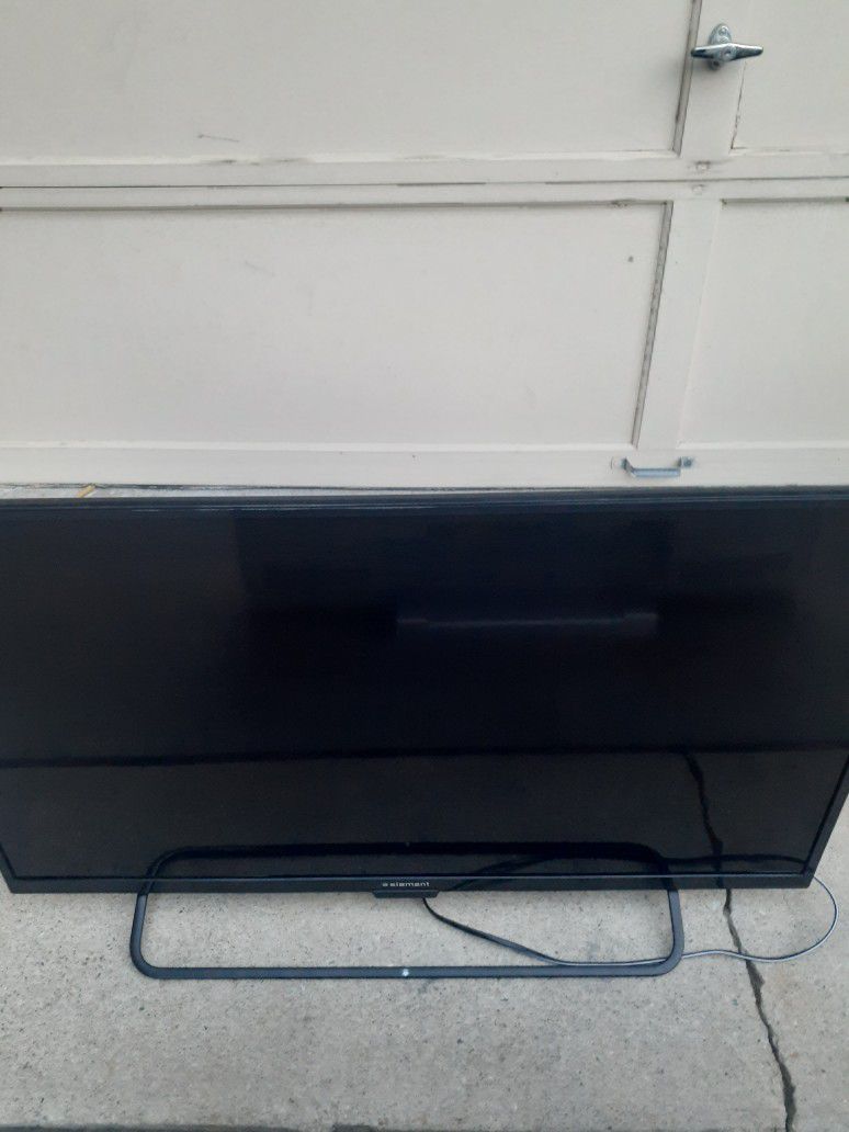 40 In ELEMENT LCD Television Needs Remote 