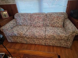 7' sofa fold up bed