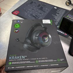 Brand new razer Krsken V4 wireless multi platform gaming headset