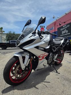 2024 SUZUKI GSX 800R