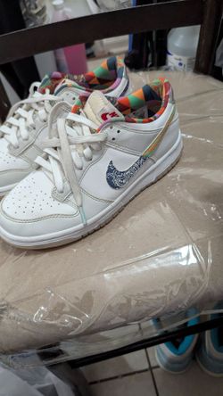 Dunks size 5.5 y