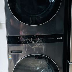 LG Front Load Washer Dryer Wash Tower Gas Stackable 