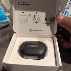 Bose QuietComfort Earbuds, Wireless Noise Cancelling Earbuds, Black