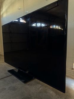 Free 75” Samsung TV for parts or repair