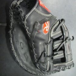 Used Rawlings Gold Glove Gamer First Base Glove - RHT