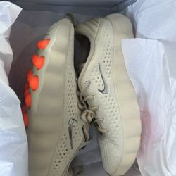 Nike Mind 002 Tan Men’s Size 11