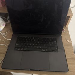 MacBook 16in M3 Pro