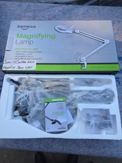BEMELUX MAGNIFYING LAMP