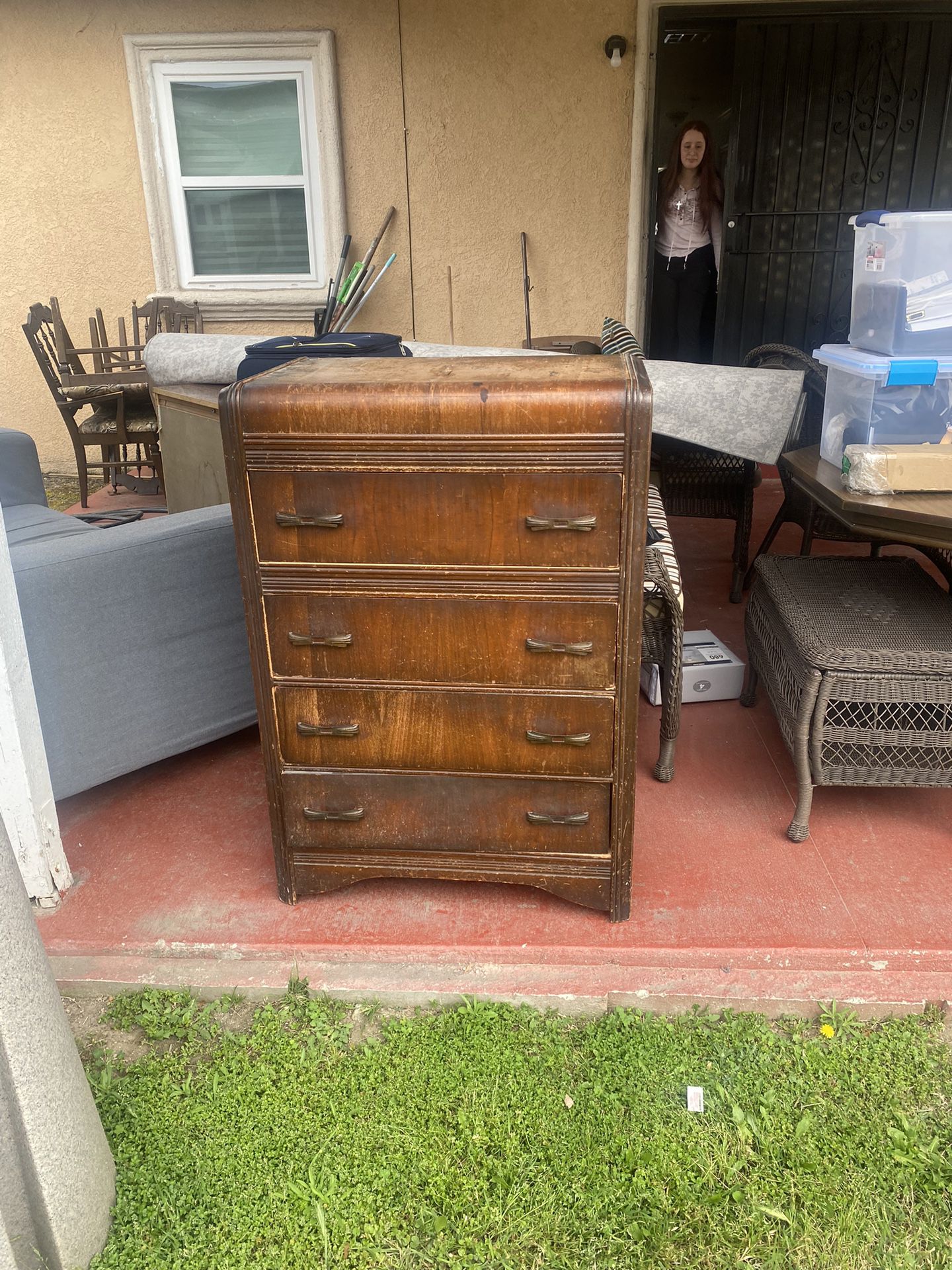 Dresser Antique 