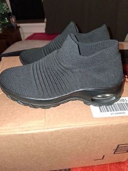 STQ/ Shoes/ Black/ W9
