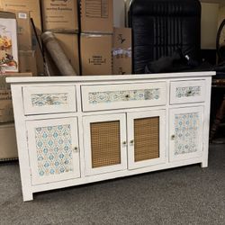 Buffet Table