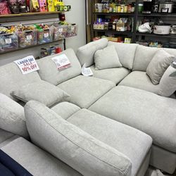 Thomasville Lowell 6 piece Sectional Sofa