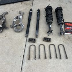 2024 ford F150 suspension stock struts and spindles  $350 for everything  just agree with new suspension